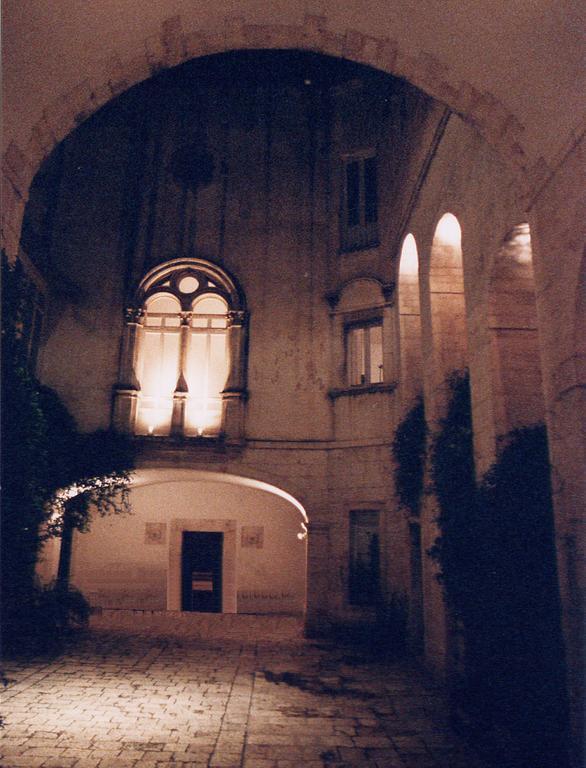 Palazzo Moccia Hotel Rutigliano Exterior photo